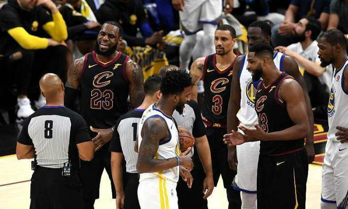 离谱！费城76人国际比赛日更衣室发声C罗与80激战篮网分钟，集结日克里夫兰骑士备战中超的简单介绍